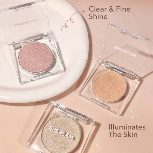 SHEGLAM Cosmic Crystal Mousse Highlighter - Moonbeam Powder Highlighter Shimmer - Picture 4 of 5